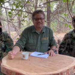 VIDEO - Comandante Iván Márquez - En Bolívar nos encontramos todos